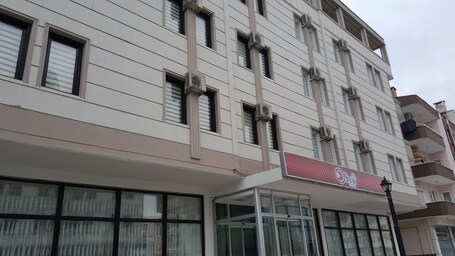 Fachada de la propiedad