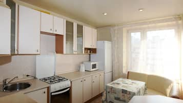 Apartment | Eigene Küche | Kühlschrank, Mikrowelle, Ofen, Herdplatte