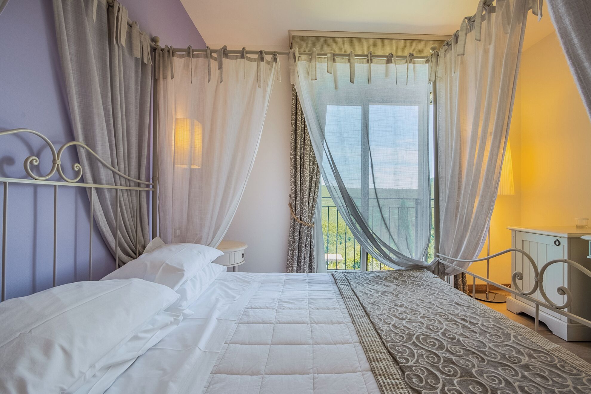 Quarto luxo, 1 cama Queen, vista para o vale | Detalhe da parte interna