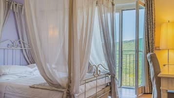 Quarto luxo, 1 cama Queen, vista para o vale | Detalhe da parte interna