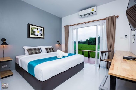 Standard Double Room | Room amenity. Xaiyong Resort