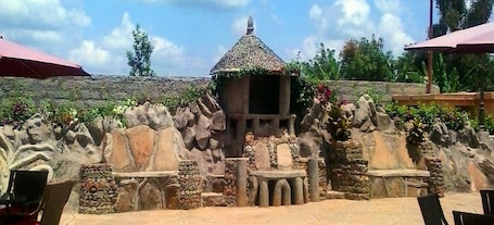 BBQ/picnic Area. Nkubu Heritage Hotel