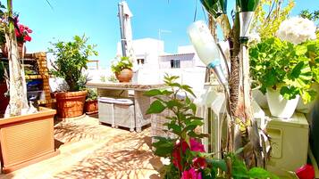 1 bedroom, premium bedding, minibar, individually decorated