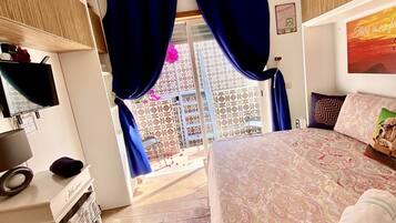 Basic Double Room, Balcony, Partial Sea View
