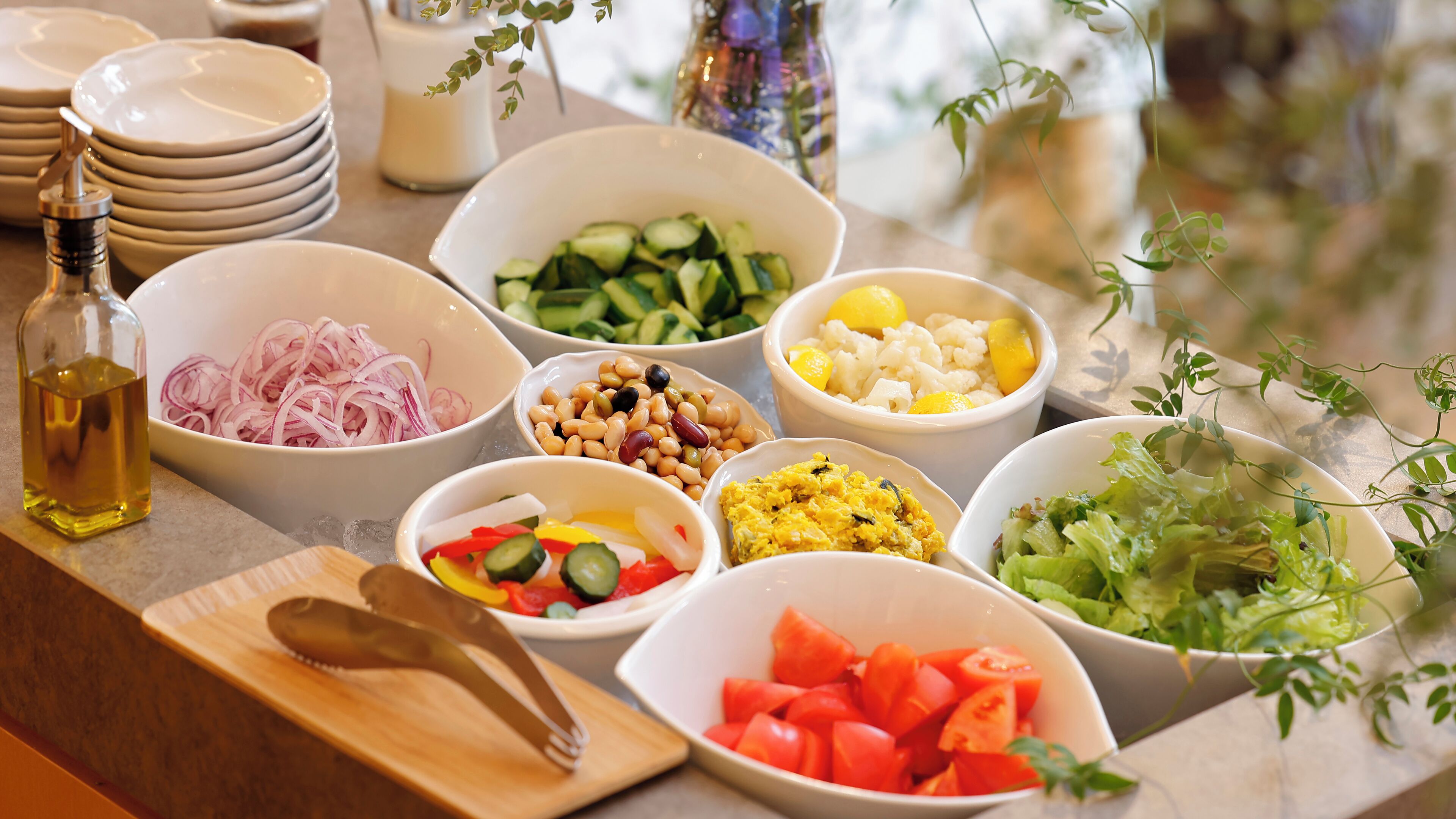 daily buffet breakfast (jpy 2200 per person)