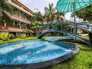 Outdoor pool - The Byke Puja Samudra (Neyyattinkara)