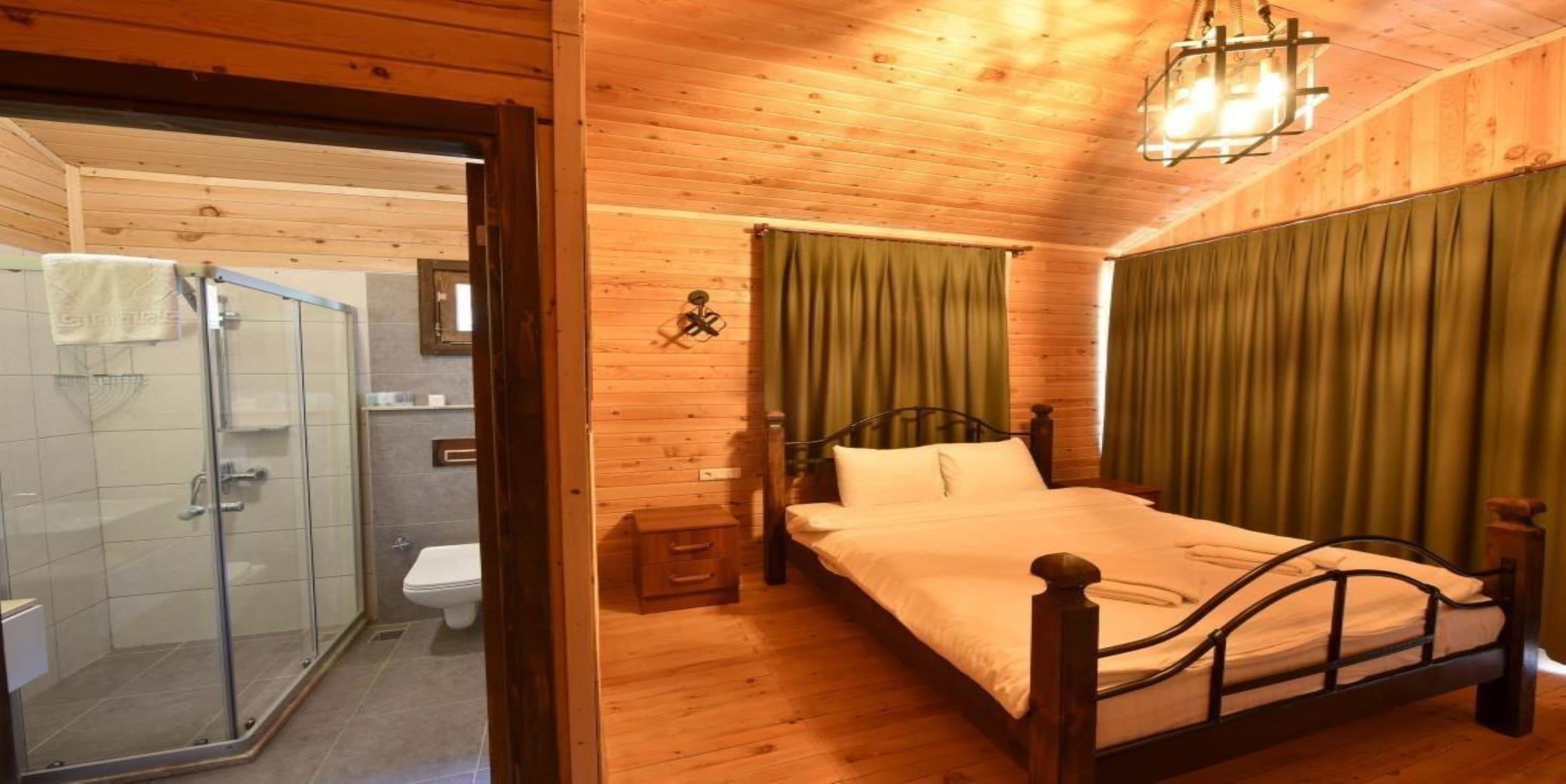 cedar bungalow | 1 bedroom, select comfort beds, minibar, individually decorated