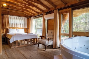 Tree House | Bathroom