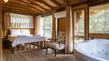 Tree House | 1 soverom, senger med Select Comfort-madrass og minibar