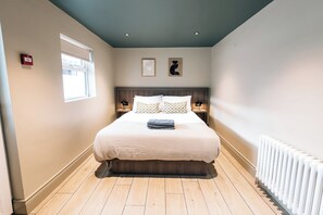 Superior Apartment, 1 King Bed | Premium bedding, memory foam beds, in-room safe, individually decorated - The Nines, Bangor Marina (Bangor)