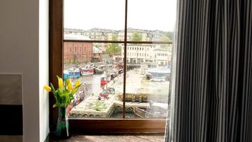 Lägenhet - balkong - utsikt mot floden | Interiör