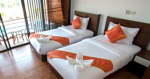 Standard Twin Room | Minibar, rollaway beds, free WiFi