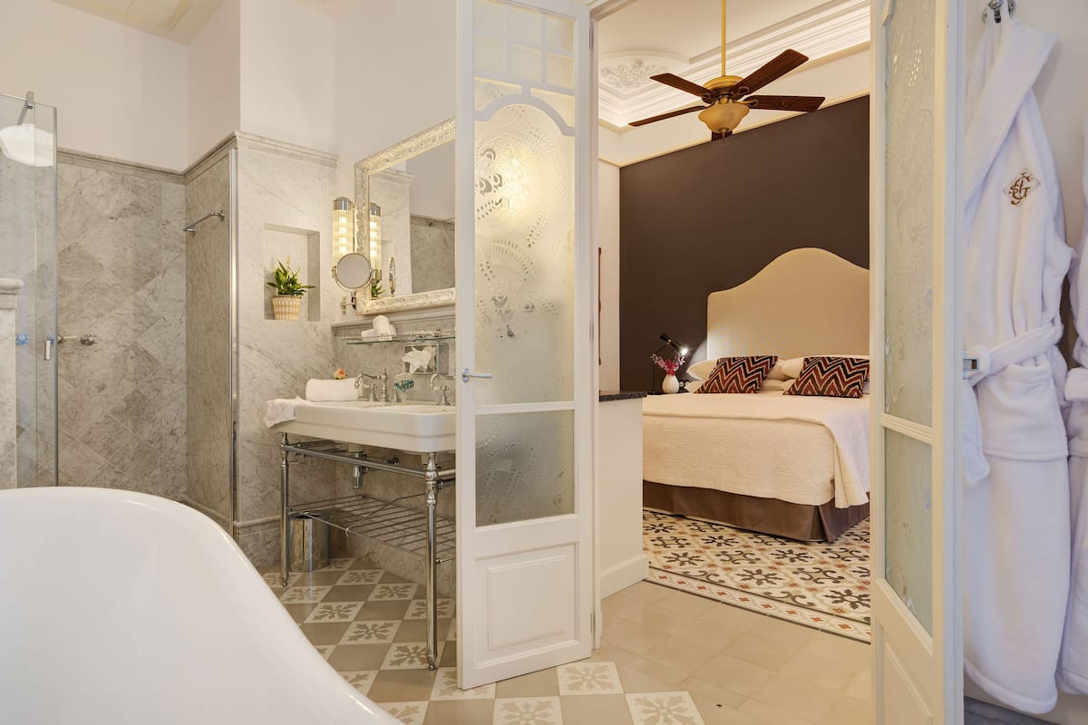 junior suite superior room with spa access | 1 bedroom, premium bedding, down duvets, minibar