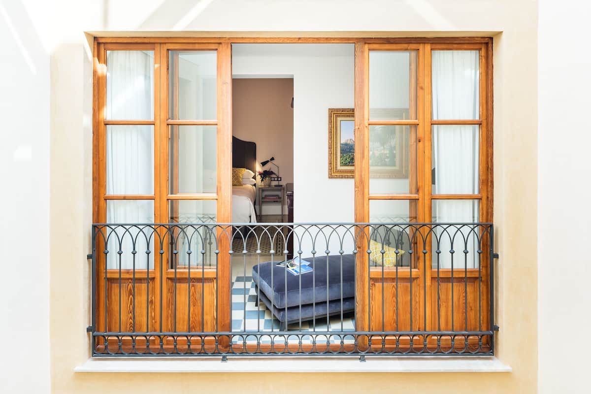 junior suite room with spa access | 1 bedroom, premium bedding, down duvets, minibar