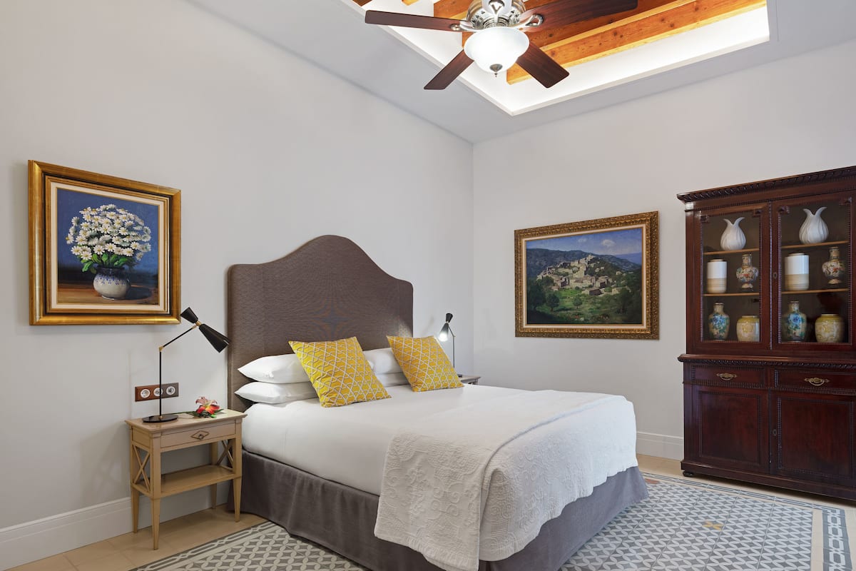 Junior Suite Room with Spa access