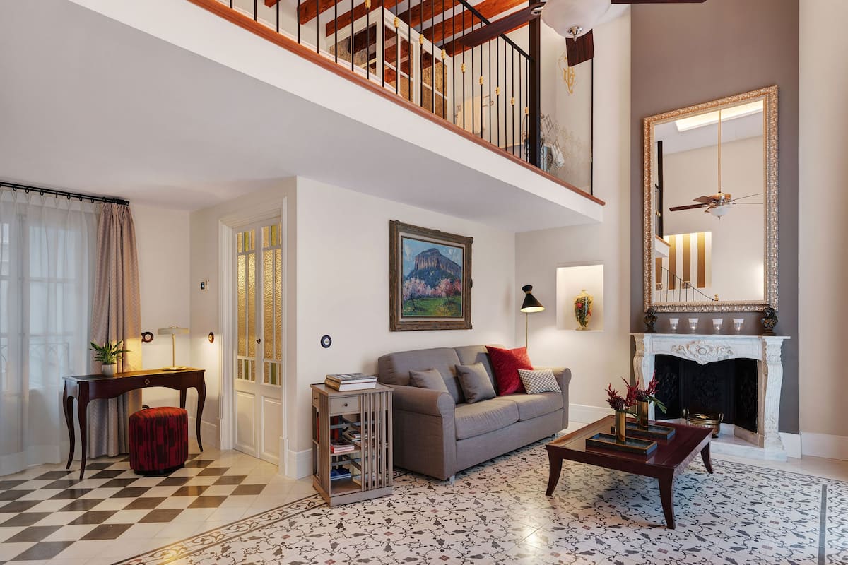 Suite Duplex with Spa Access | Coin séjour
