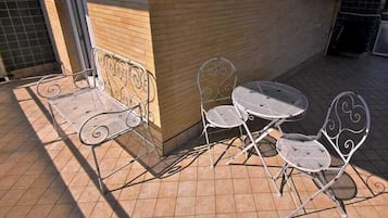 Double Room, 1 Queen Bed, Sea View (2) | Terrace/patio