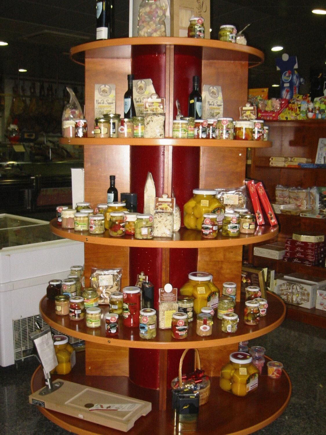 breakfast, lunch, dinner served; local cuisine