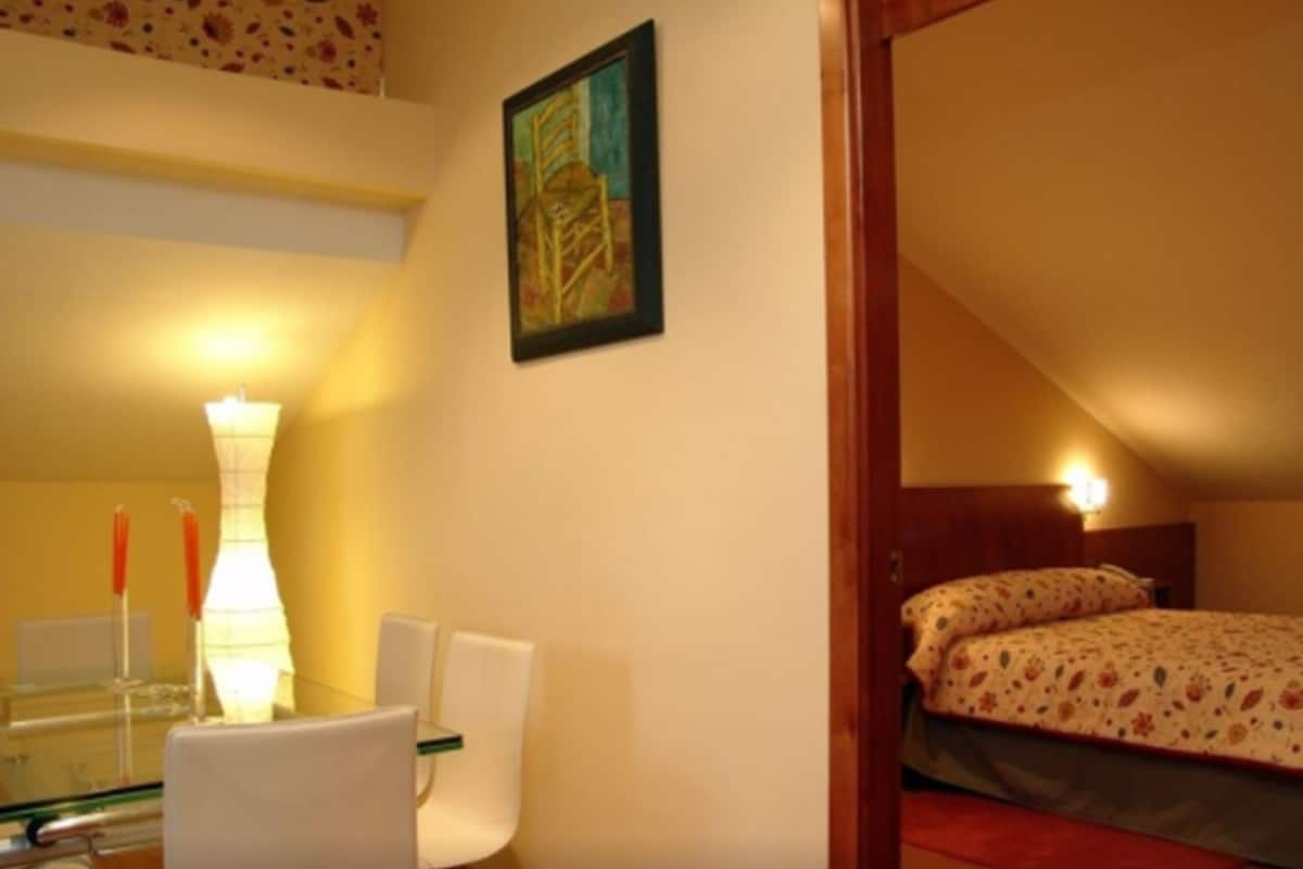 apartment | minibar, in-room safe, desk, iron/ironing board