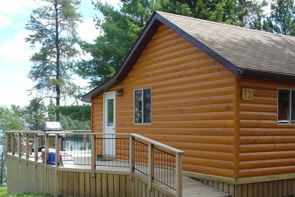 Cozy two bedroom cottages