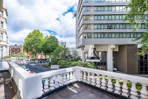 Appartement Deluxe, 1 chambre | Vue depuis le balcon