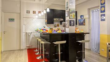 Colazione a buffet inclusa