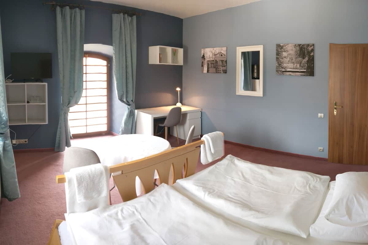 superior double room, bathtub | desk, free cots/infant beds, rollaway beds, free wifi