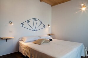 Economy Double Room, Garden View