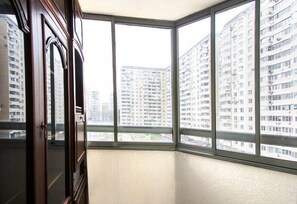 Apartemen, 3 kamar tidur | Pemandangan dari properti