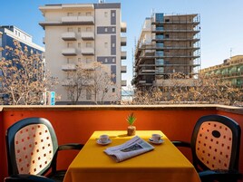 Standard Double or Twin Room, Terrace | In-room safe, desk, cribs/infant beds, free WiFi