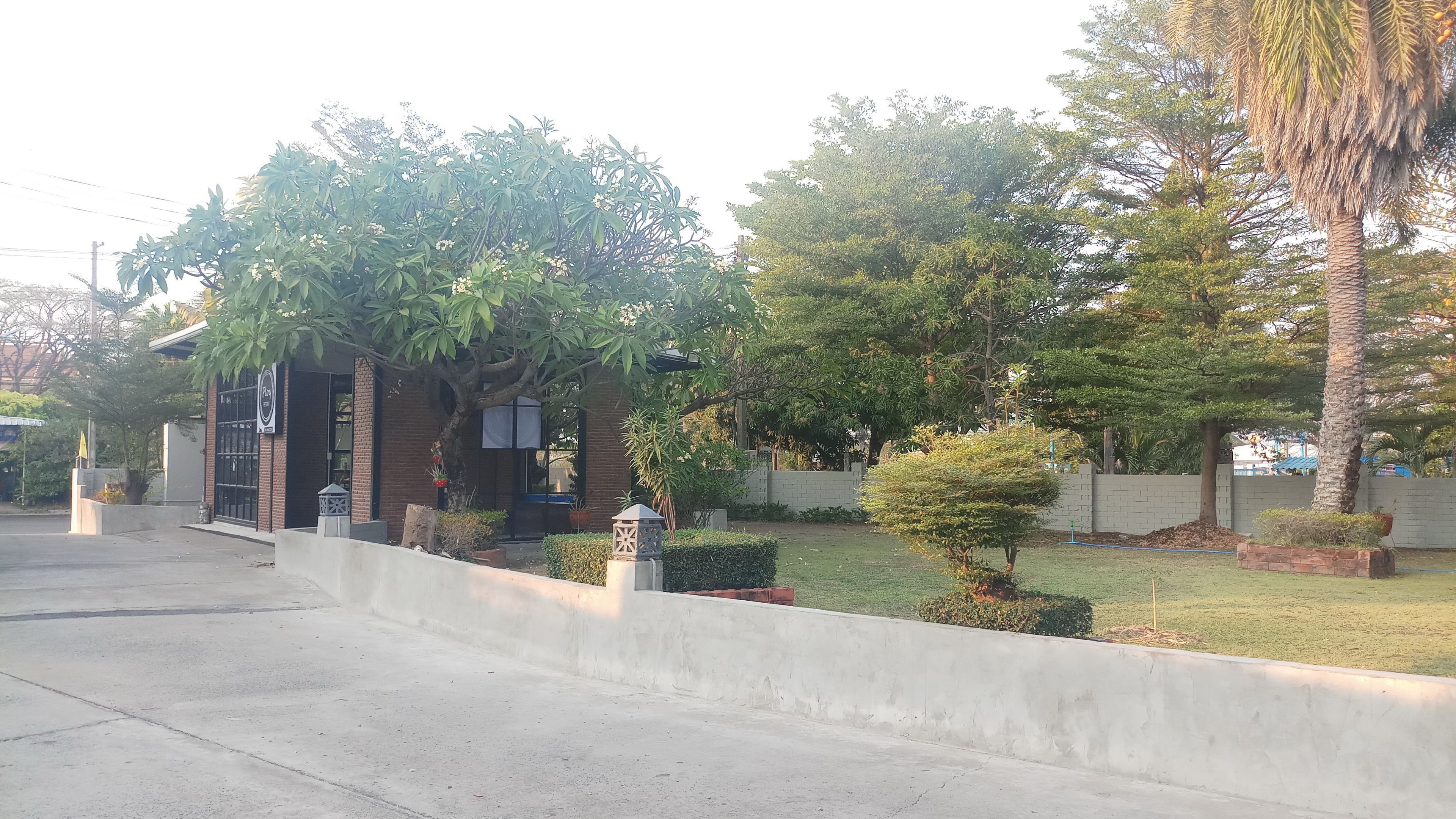 المنشأة من الخارج