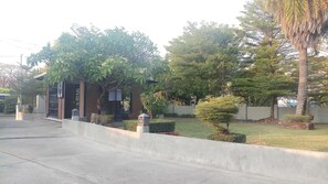 Exterior - Ploy Resort (Buriram)