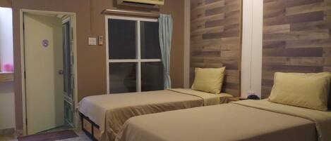 Standard Twin Room | Free WiFi