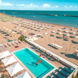 Seasonal outdoor pool, a heated pool
