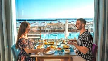 Petit déjeuner buffet compris tous les jours