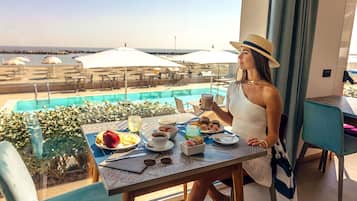 Petit déjeuner buffet compris tous les jours