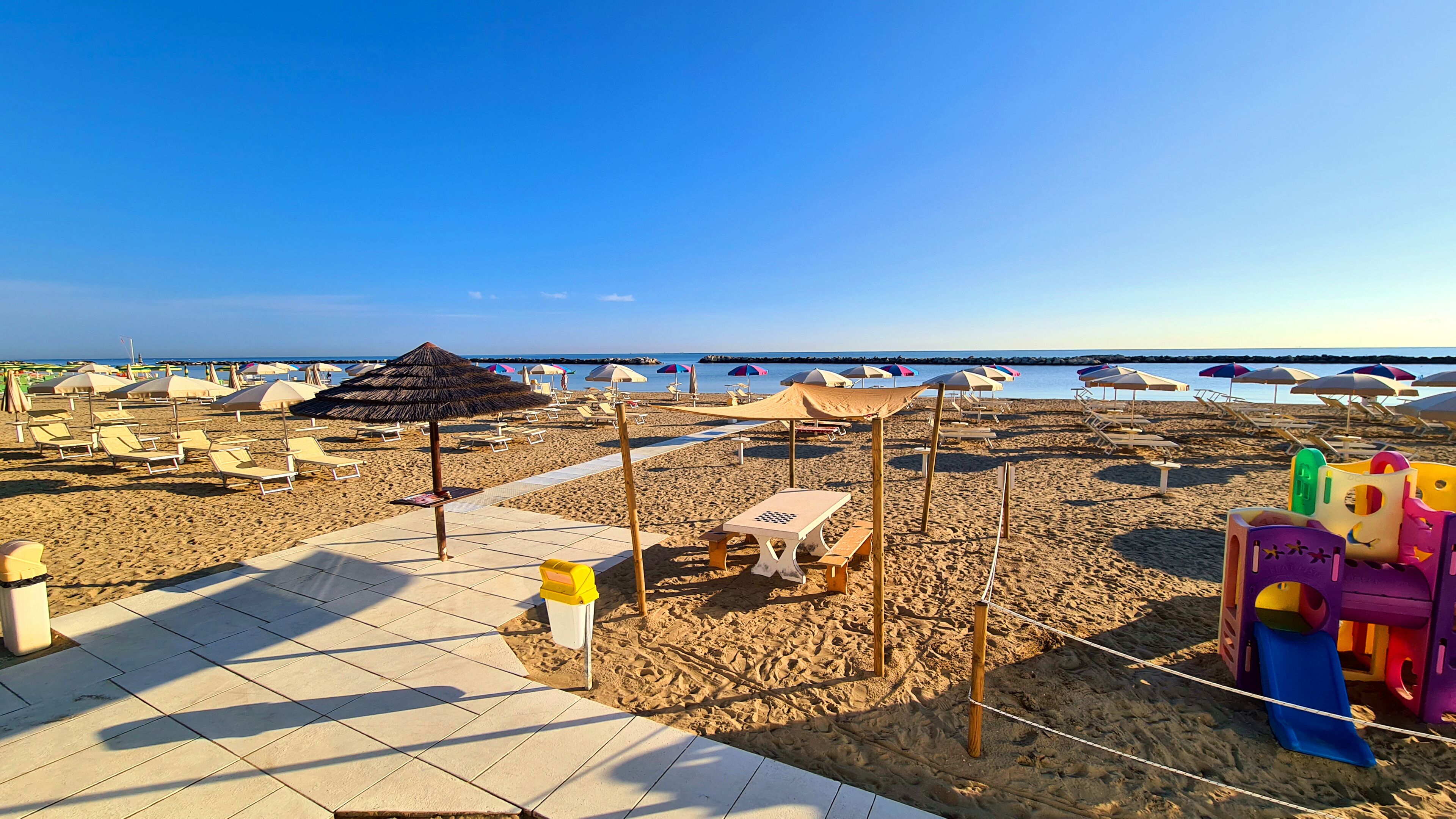 Foto - You & Me Beach Hotel