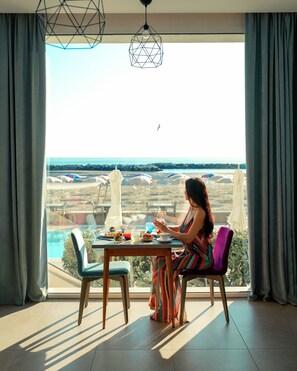 Ilmainen päivittäinen buffetaamiainen