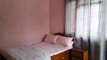 Deluxe Double Room | Desk, iron/ironing board, free WiFi