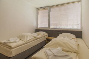 Apartment | Cribs/infant beds, free WiFi, bed sheets