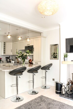 Cottage Luxe, plusieurs chambres, vue mer, vue mer | Cuisine privée