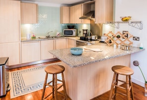 Apartment, 2 Bedrooms (114) | Private kitchen