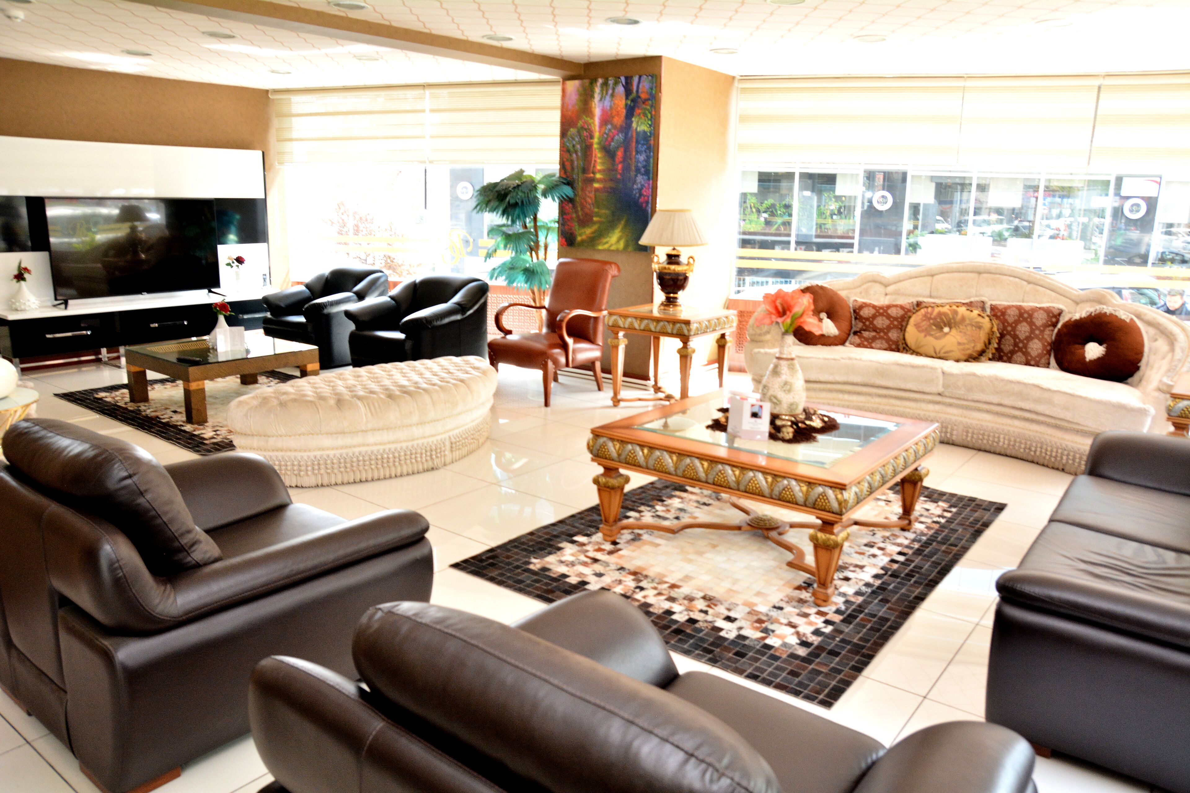 Área de estar no saguão