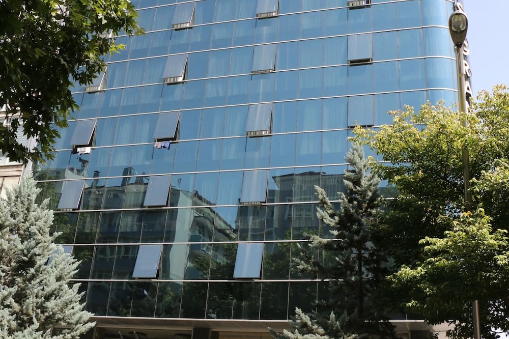 Business Grand Hotel