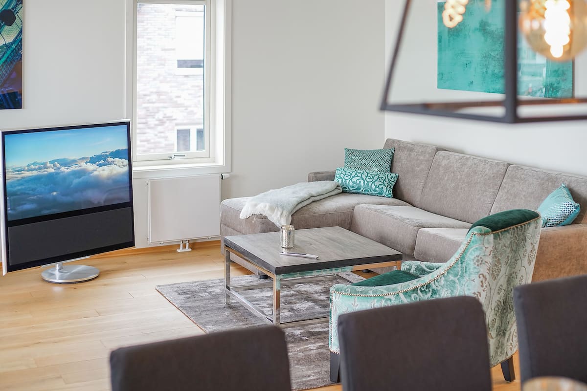 Superior Apartment, City View (Opera) | Living room | Flat-screen TV