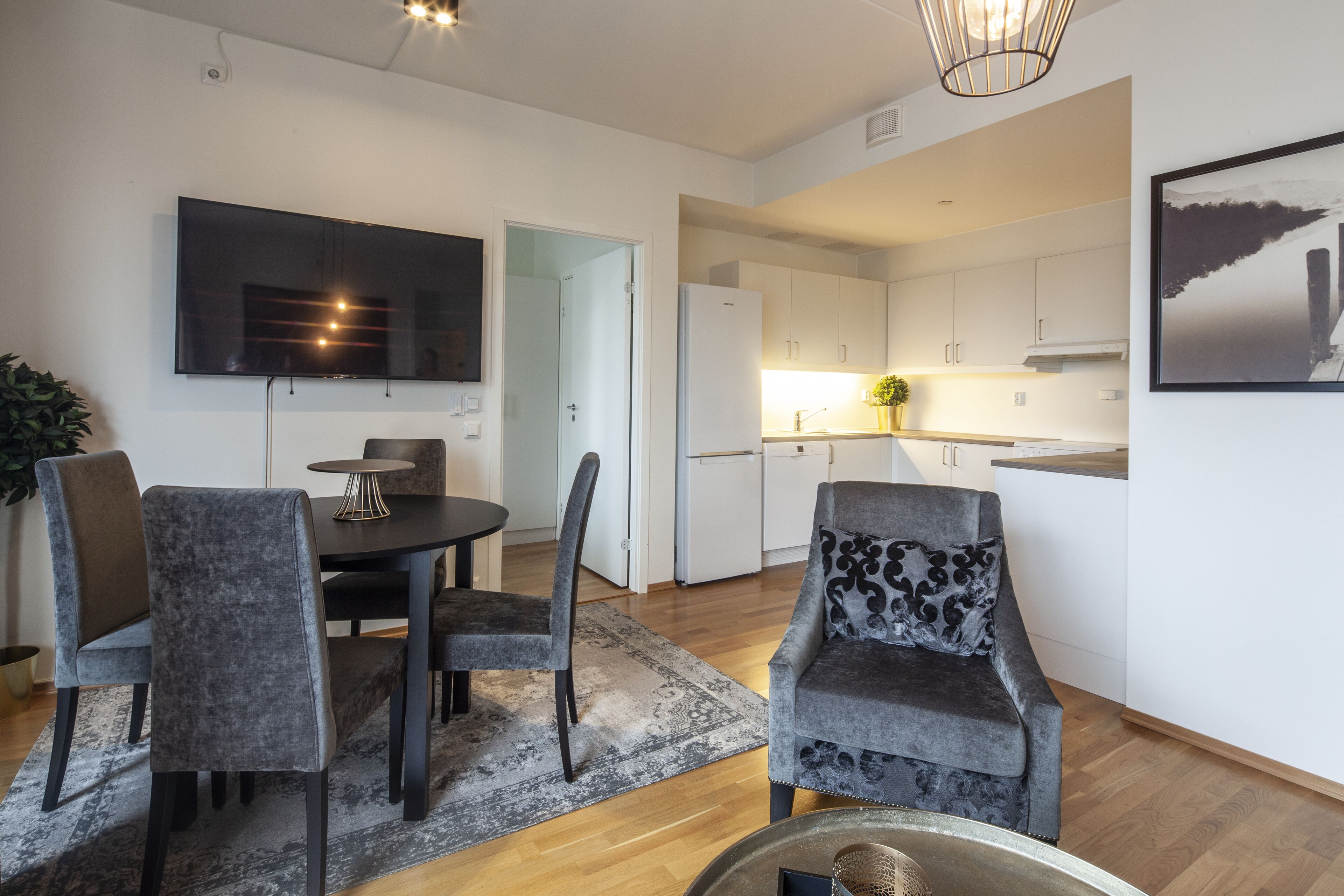 Apartment, 2 Bedrooms | Private kitchen