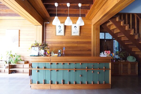 Reception - Phu Chiangkhan (Chiang Khan)