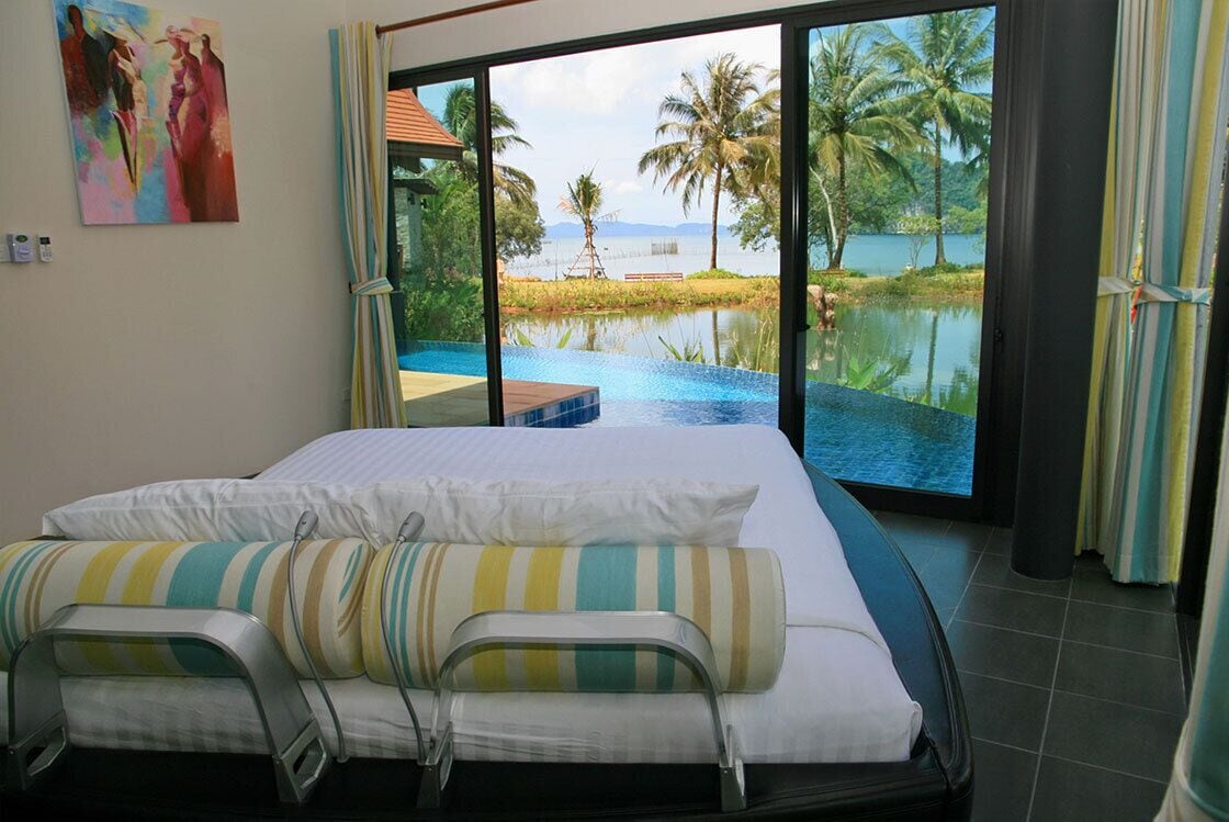 Minibar, in-room safe, desk, blackout drapes