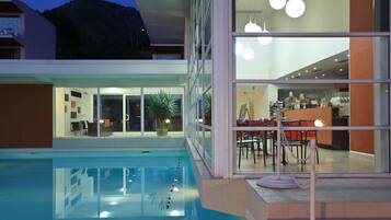 Alberca al aire libre por temporada