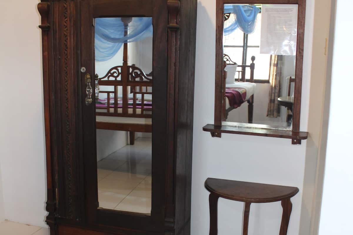 standard triple room | 1 bedroom, desk, blackout curtains, soundproofing